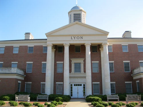 Lyon College: Trường nghệ thuật khai phóng lâu đời nhất Arkansas