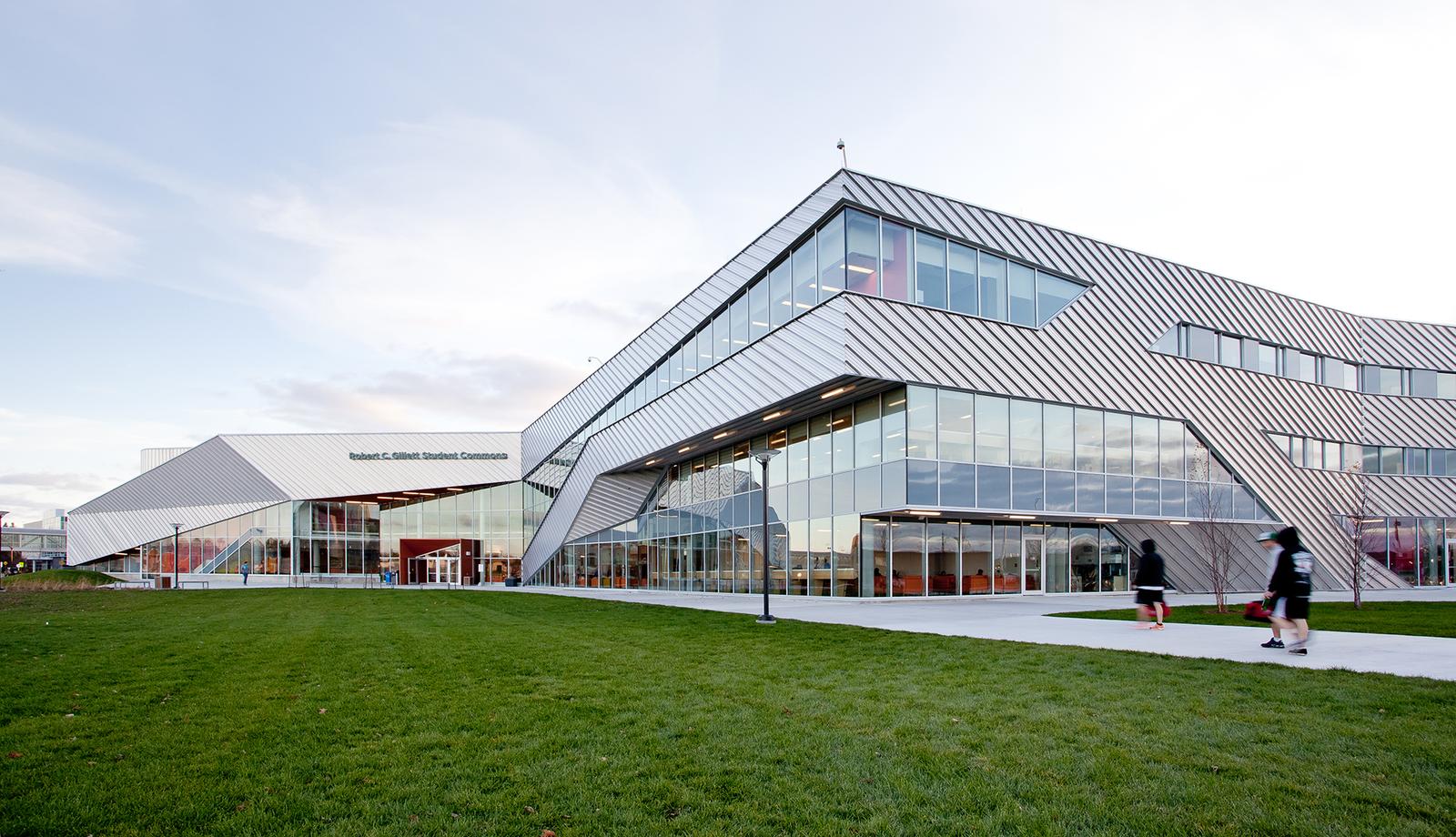Algonquin College Ottawa 2027: Học phí & cơ hội định cư 3 Algonquin College (Canada): Trường Cao đẳng Công lập hàng đầu Ottawa với chương trình Co-op và cơ hội định cư cao